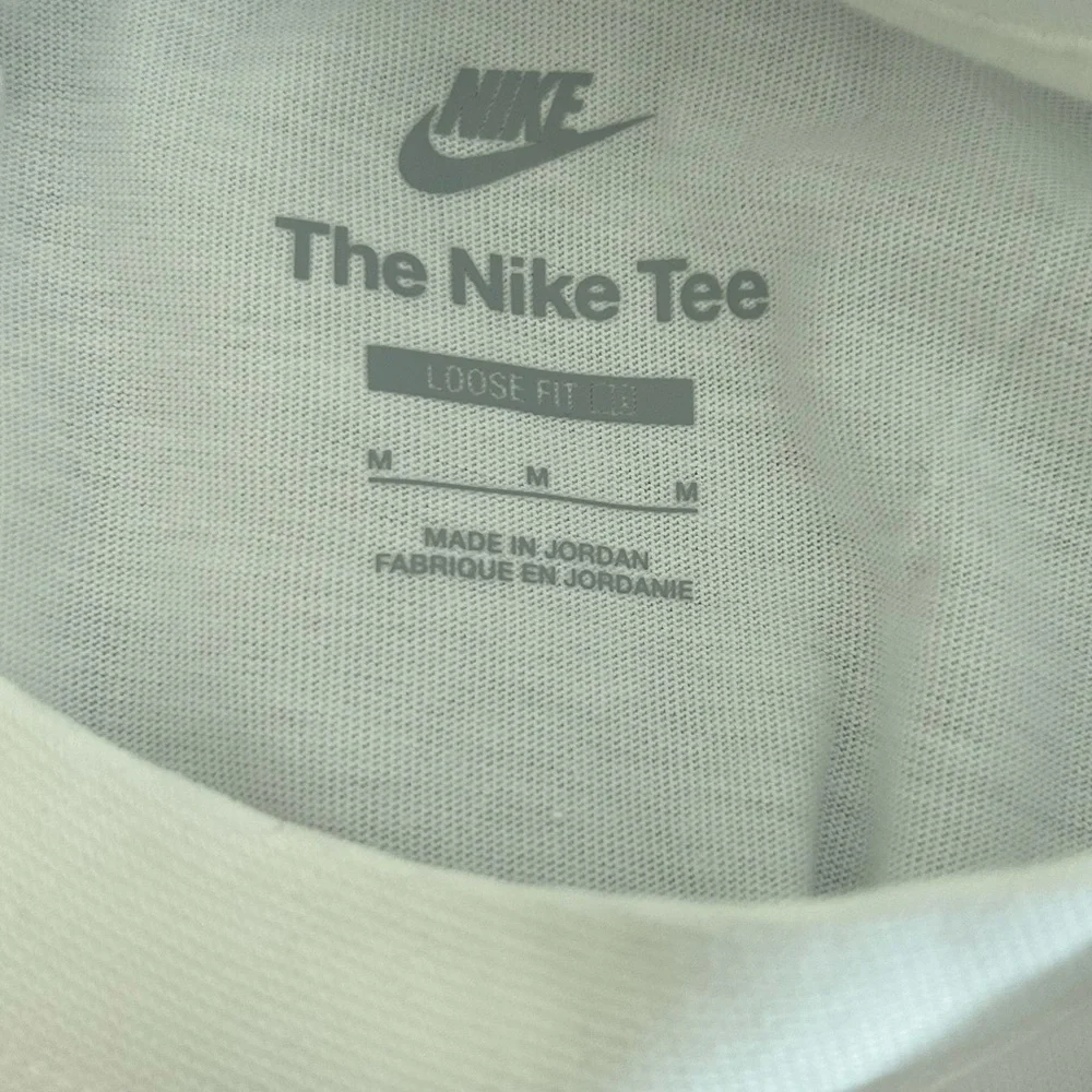 ⭐️ NEW Men's Nike Air Max White 90 Patch T-Shirt Size Medium
